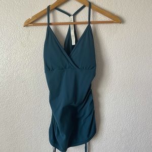 Lululemon cinch workout top